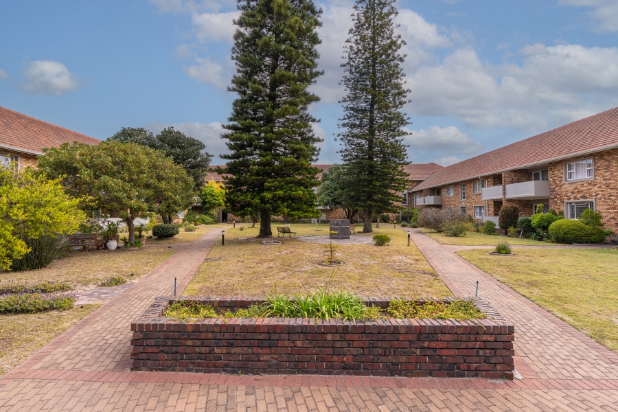 1 Bedroom Property for Sale in Pinelands Western Cape